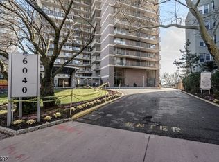 6040 Boulevard East 7n West New Fork Town, West New York, NJ 07093