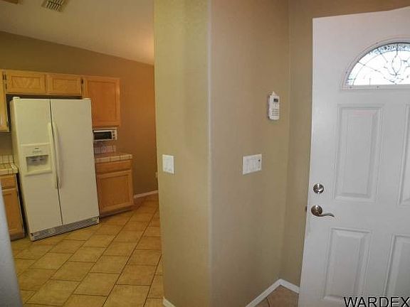 3rd image of 809 Laguna Ave