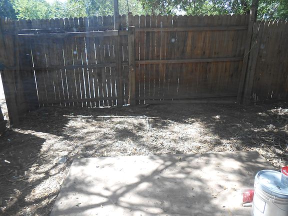 4th image of 1214 Northcliff Ave