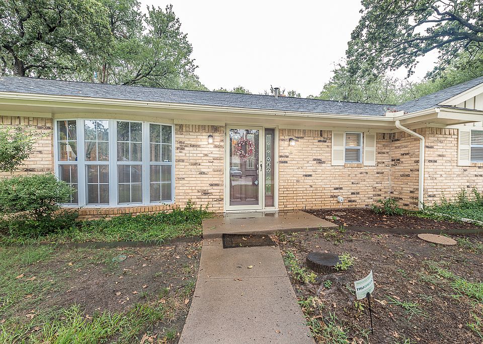 2nd image of 312 Glenn Dr