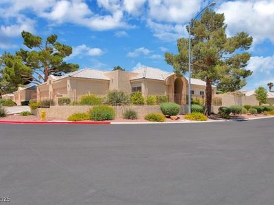 471 Fallwood Ln, Las Vegas, NV, 89107