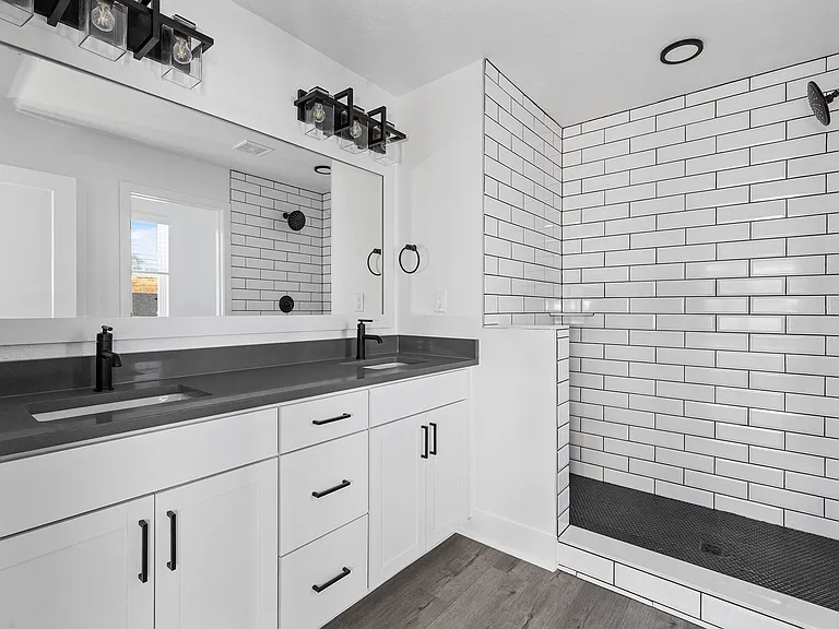 Steele Landing Townhome Rentals — Photo 6