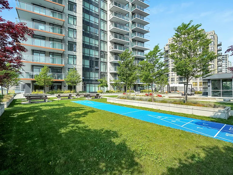 900 Carnarvon St — Photo 11