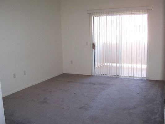 4th image of 10245 S Maryland Pkwy #2185