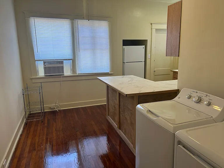 2508 Pine St #H — Photo 8