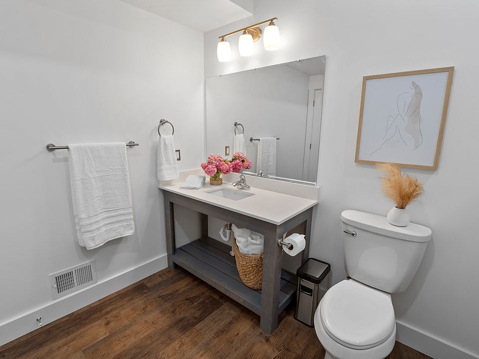 2nd image of 133 W Main St #3