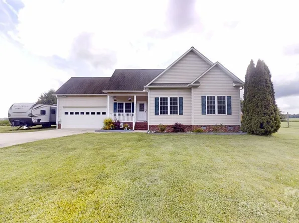 6825 Woodleaf Rd, Woodleaf, NC 27054