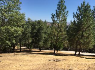 12880 Mueller Dr, Groveland, CA 95321