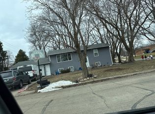 810 Minnesota Ave, Owatonna, MN 55060