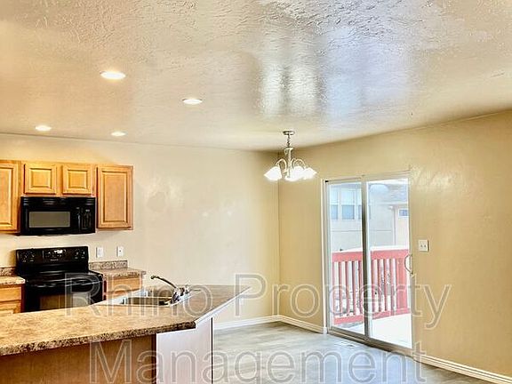 3rd image of 1273 N Lily Pad Dr