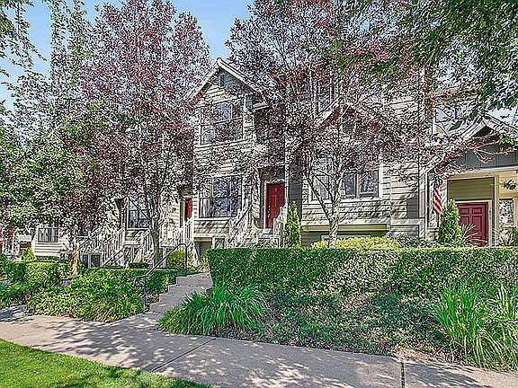 3rd image of 1893 NE Kenyon Ct