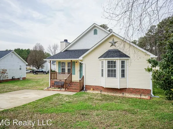 1000 Laurel Leaf Rd, Zebulon, NC 27597