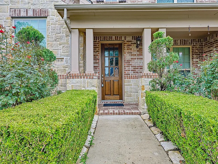 5919 Solara Ledge Ln — Photo 29
