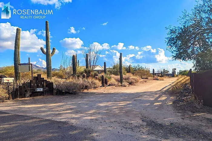 9669 E Ranch Gate Rd — Photo 2
