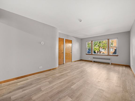 2nd image of 1930 Euclid Ave APT 1