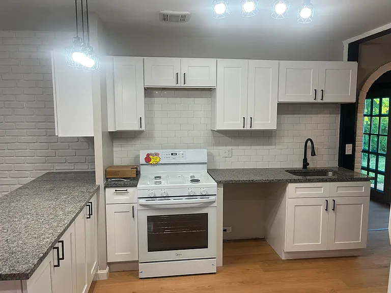 7004 Roe Blvd — Photo 5