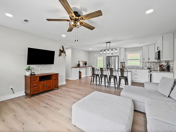 5th image of 5112 Will Jackson Rd