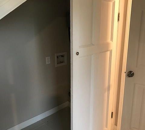 5th image of 567 W Jefferson St #D