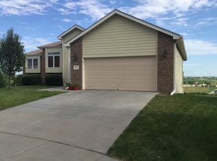 3921 Diablo Cir, Lincoln, NE 68516