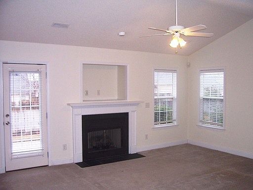 3rd image of 611 Castine Way