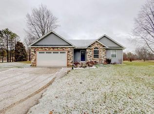 14078 Duncan Plains Rd, Johnstown, OH 43031