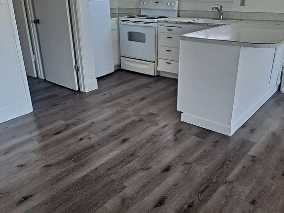 3rd image of 24 Panorama Dr Unit D