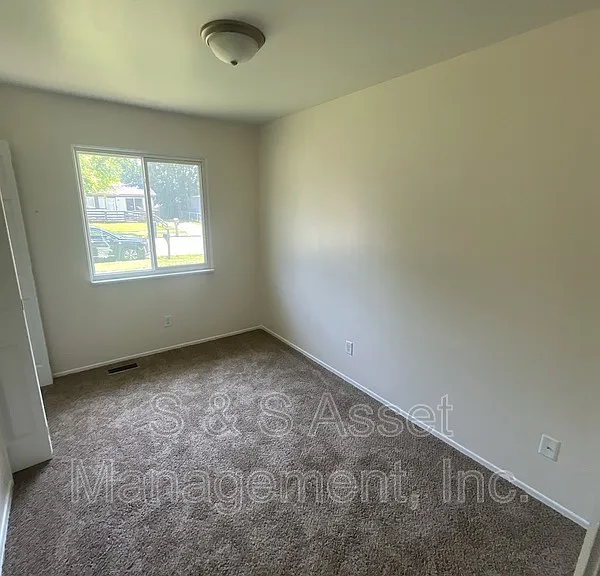 3324 Danbury Crossroad St — Photo 11