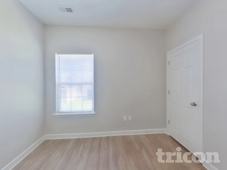 8326 Knapp Ct — Photo 11