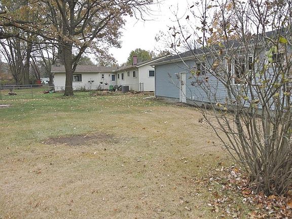 2nd image of 682 Sherrie Ln