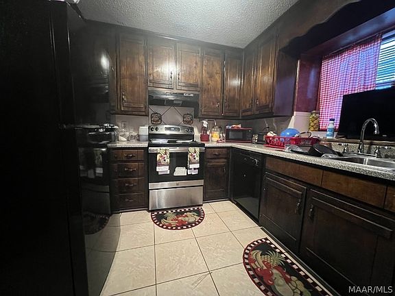 4th image of 4109 Bonfield Dr