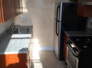 4411 Walnut St APT 2C, Philadelphia, PA 19104