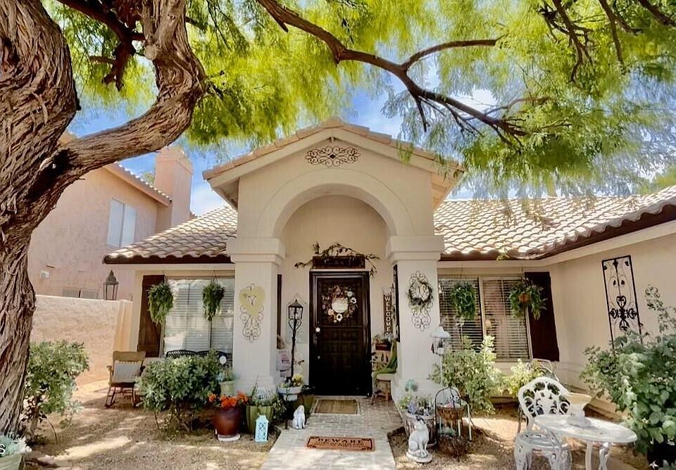 1st image of 1825 E BARBARITA Avenue
