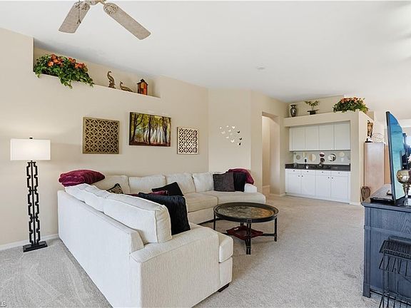 5th image of 10871 Crooked River RD #202
