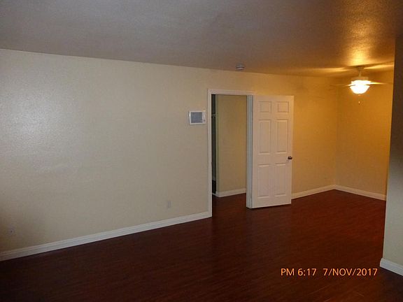 3rd image of 4346 52nd St Unit 2