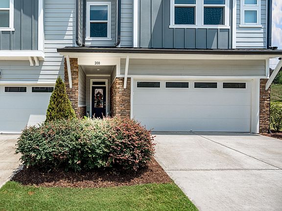 2nd image of 200 Deardom Way