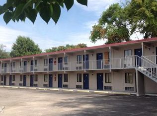 25 S Crater Rd, Petersburg, VA 23803