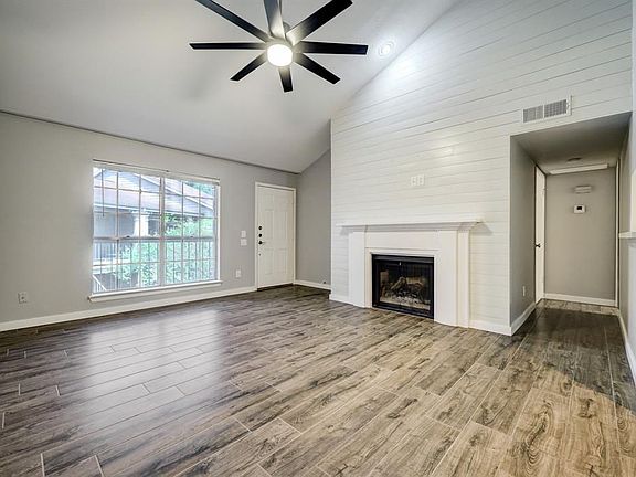 5th image of 1860 White Oak Dr APT 328