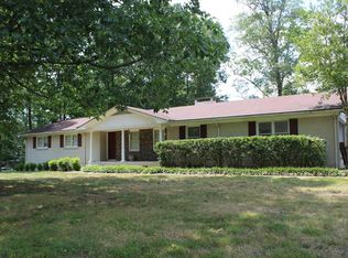 509 E Cook Dr, Chatsworth, GA 30705