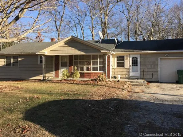 190 Lake St, Moosup, CT 06354