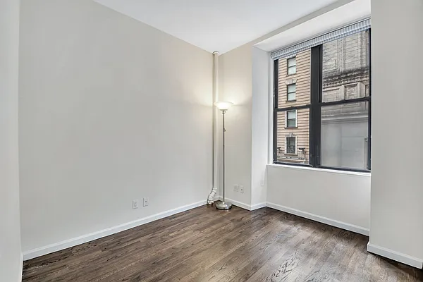 Rented by Harlington | media 11