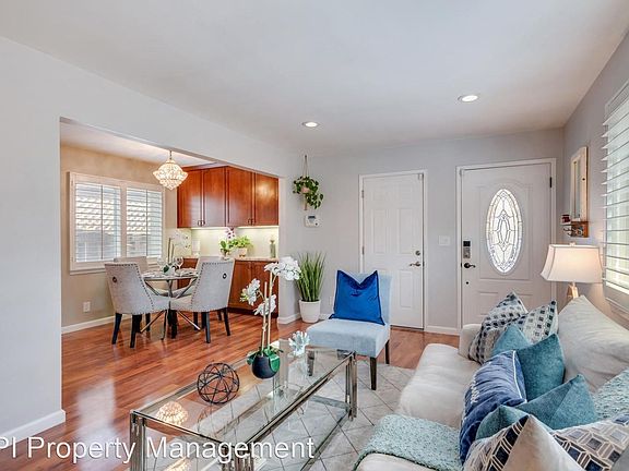 2nd image of 2261 Glen Way