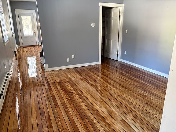 2nd image of 28 Norwood Ave