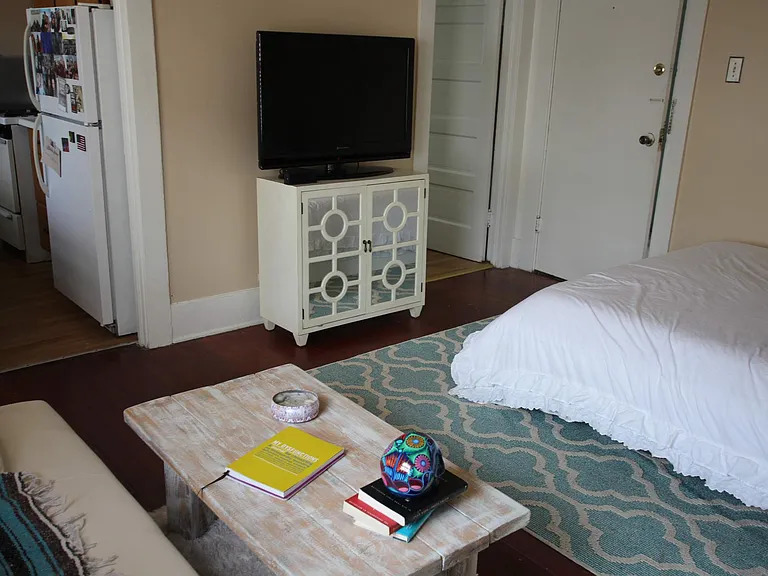 50 Breeze Ave #4 — Photo 2