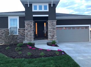 609 SW Haverford Rd, Lees Summit, MO 64081