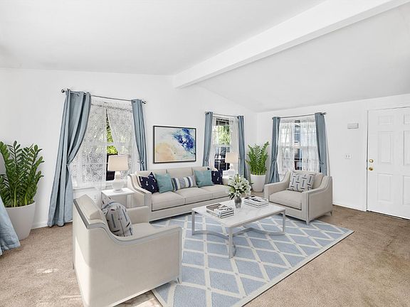 3rd image of 79 Walnut Circle