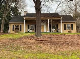 415 Dogwood Dr, Danville, VA 24541