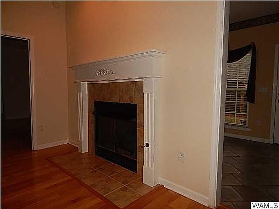 4th image of 1535 Edward Cir