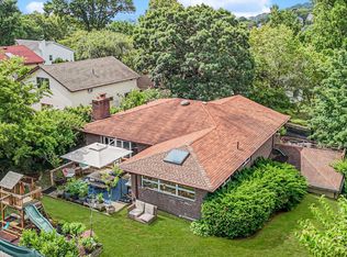 15 Nixon Ave, Staten Island, NY 10304