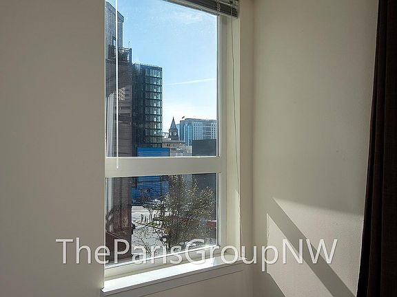 5th image of 108 5th Ave S Unit 417