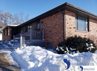 2810 S 13th St, Lincoln, NE 68502